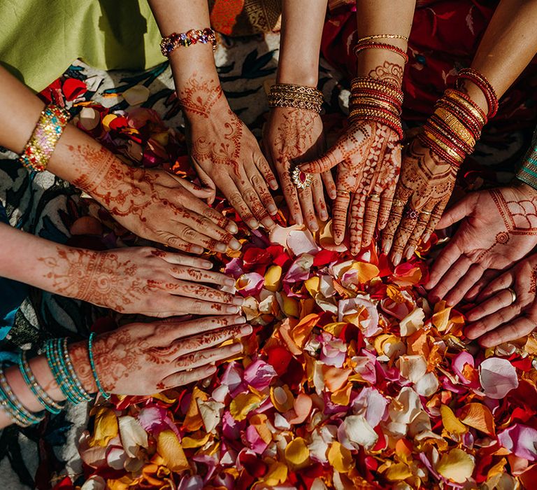 bride-and-bridesmaids-wearing-henna