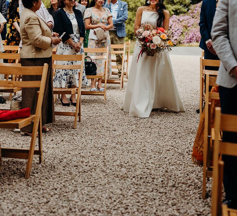 bride-walking-down-the-aisle