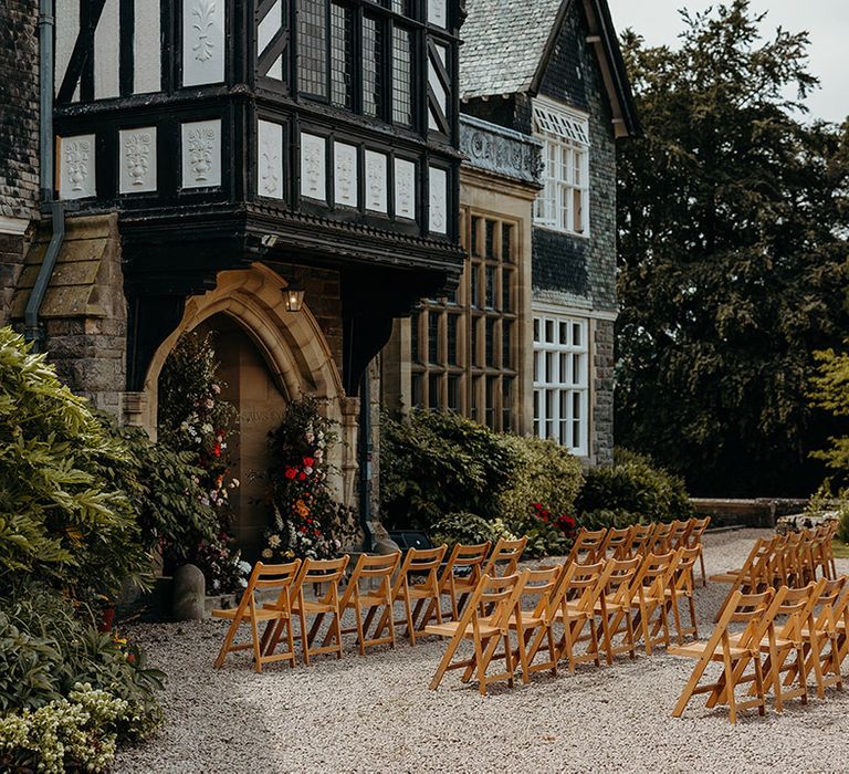 outdoor-wedding-ceremony-at-plas-dinam