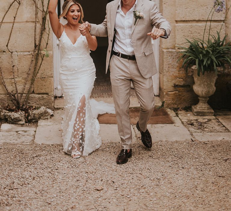 bride-and-groom-at-chateau-wedding-in-france