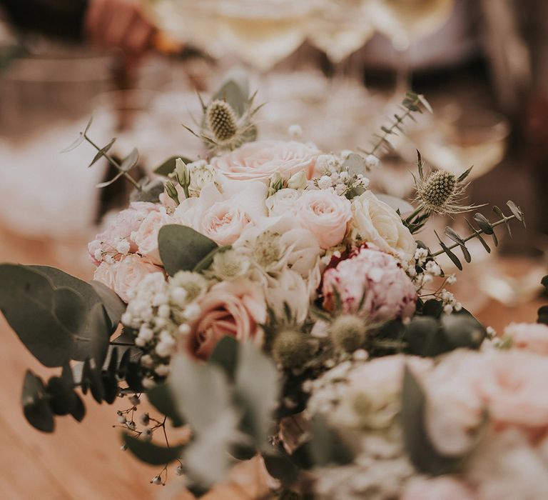 pink-rose-wedding-flower-table-decorations