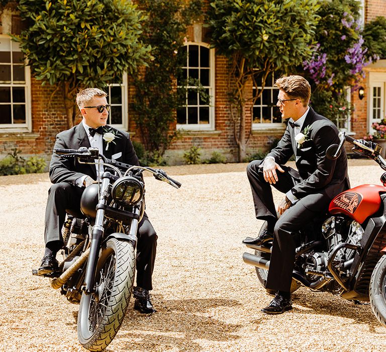 groomsmen-on-motorbikes