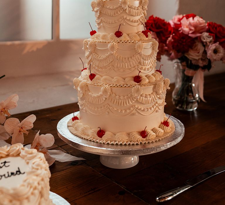 three-tier-retro-wedding-cake-with-cherries