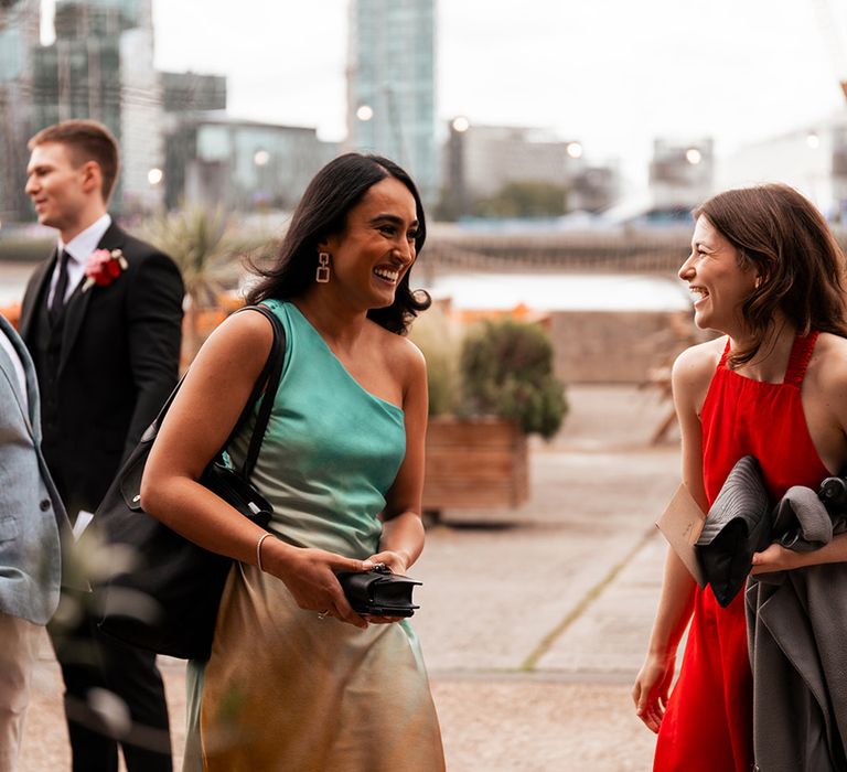 wedding-guests-arriving-at-wedding