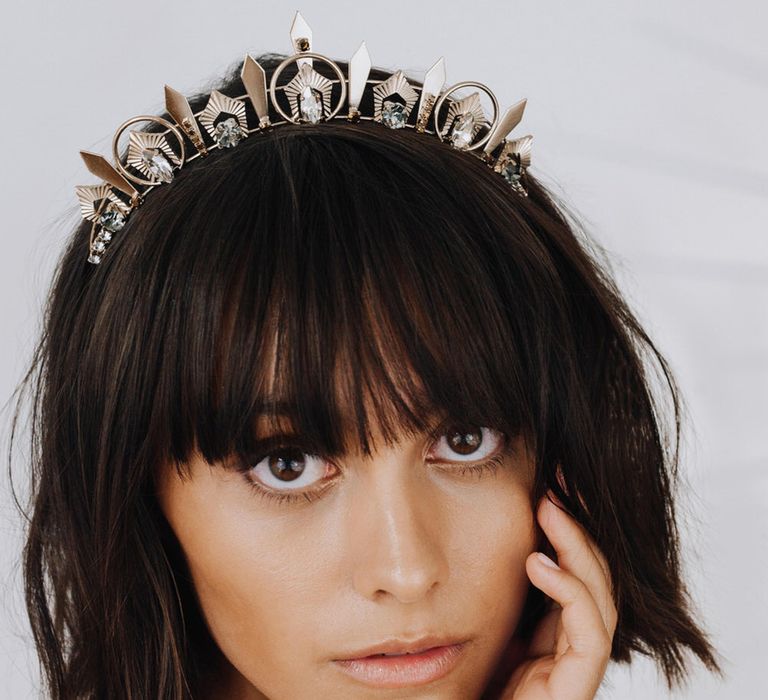 bride-with-full-fringe-wearing-crystal-crown