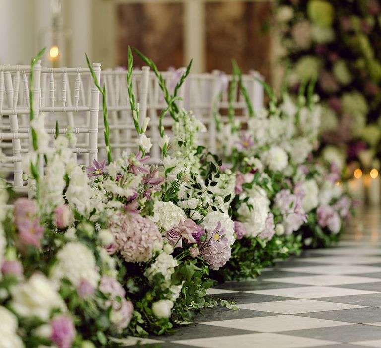 luxe-white-and-lilac-wedding-aisle-flowers