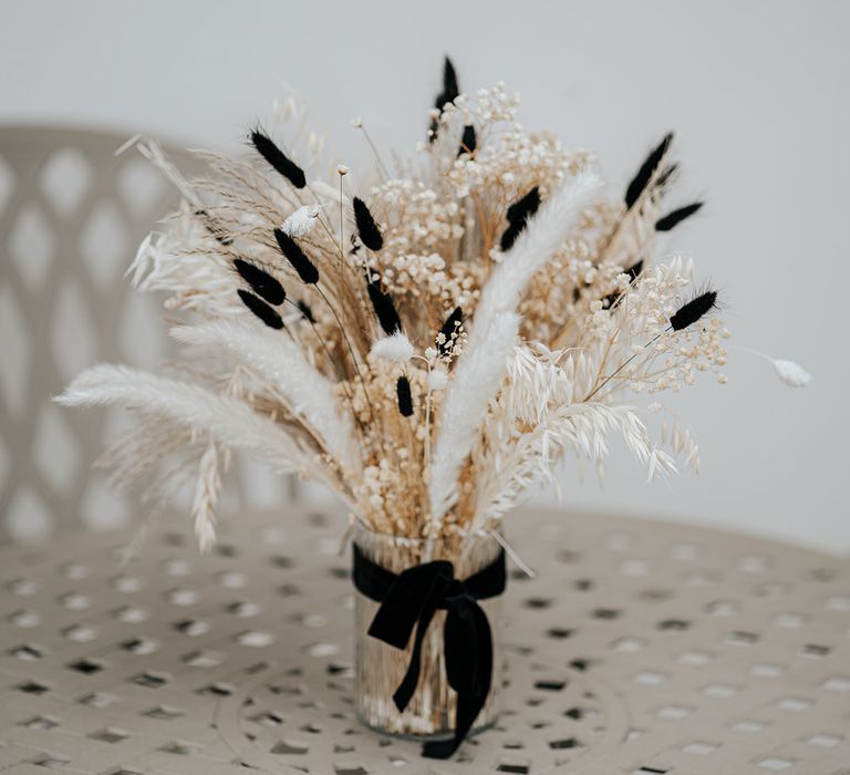 dried-pampas-grass-and-dyed-black-bunny-grass-arrangements