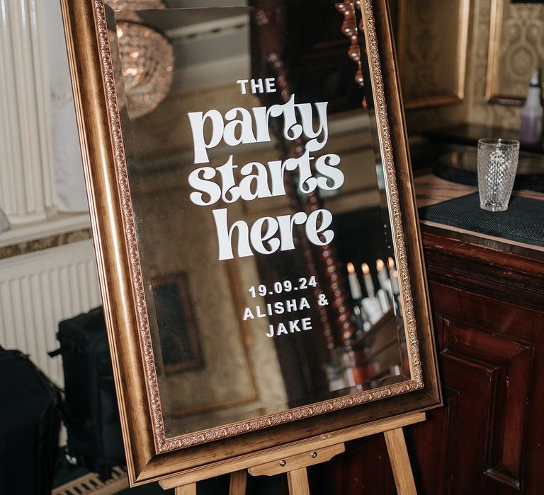 mirror-wedding-signage