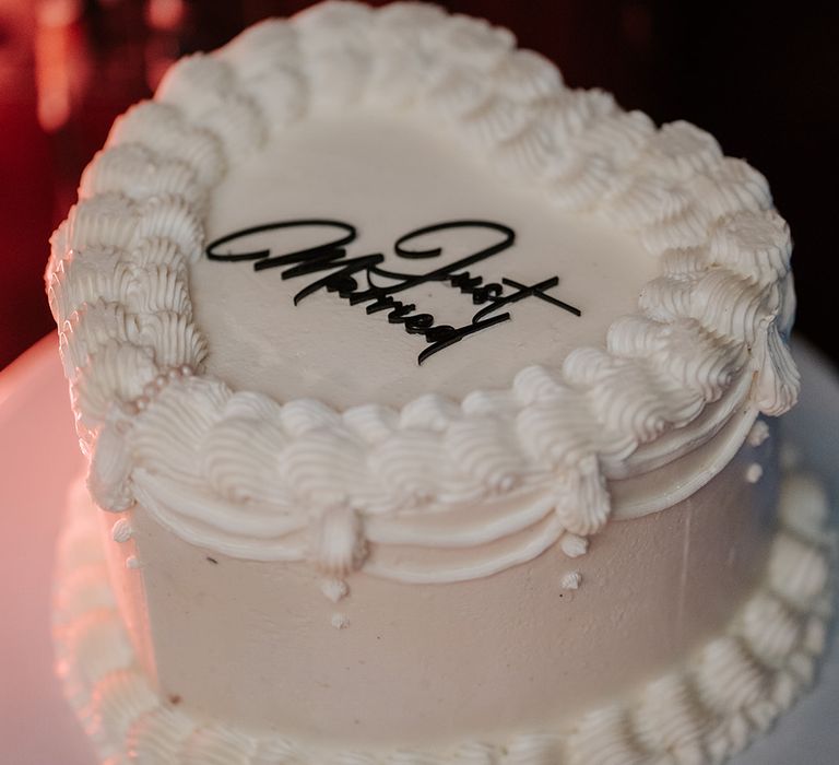 white-retro-heart-shaped-wedding-cake