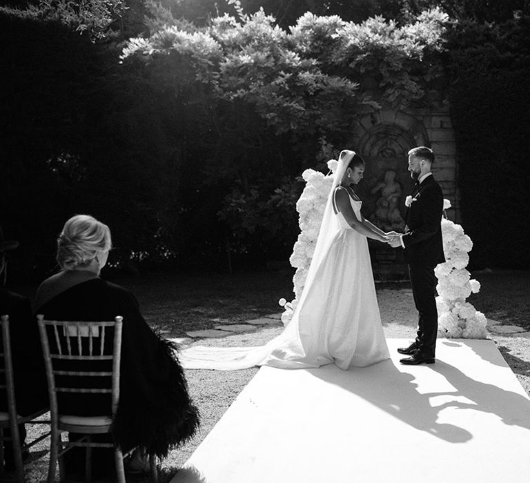 wedding-vows-at-outdoor-ceremony