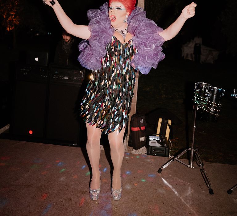 drag-queen-performing-at-wedding