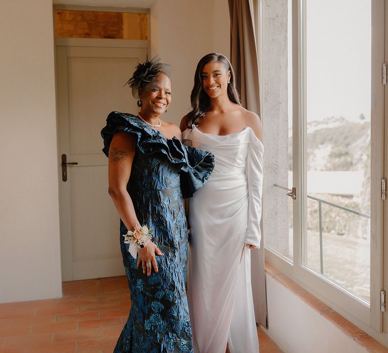 mother-of-the-bride-in-one-shoulder-navy-blue-dress