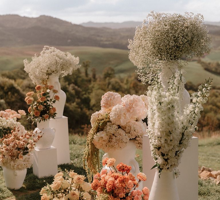 pastel-wedding-flower-outdoor-decorations