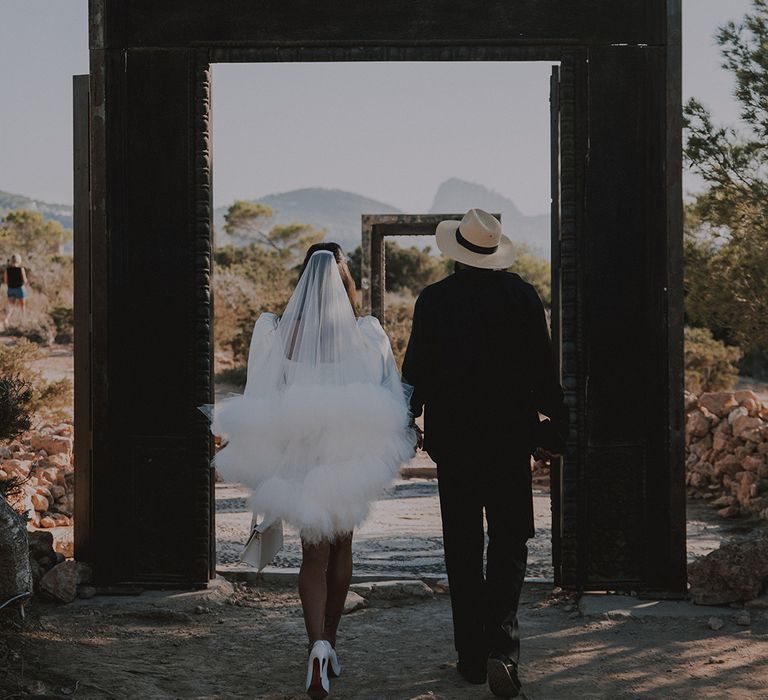 bride-and-groom-at-ibiza-elopment