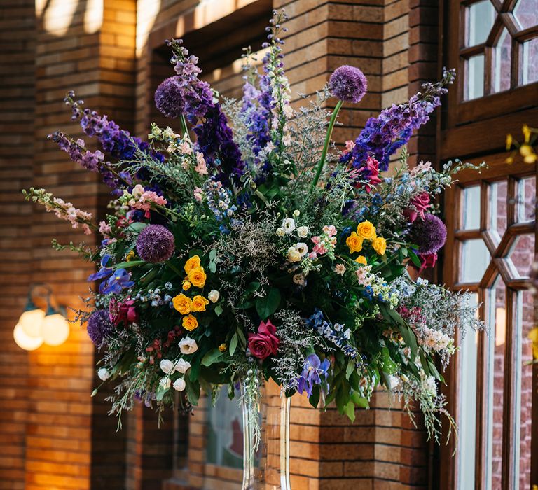 stunning-tall-table-flower-centrepieces