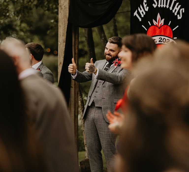 groom-reaction-to-seeing-bride-for-the-first-time