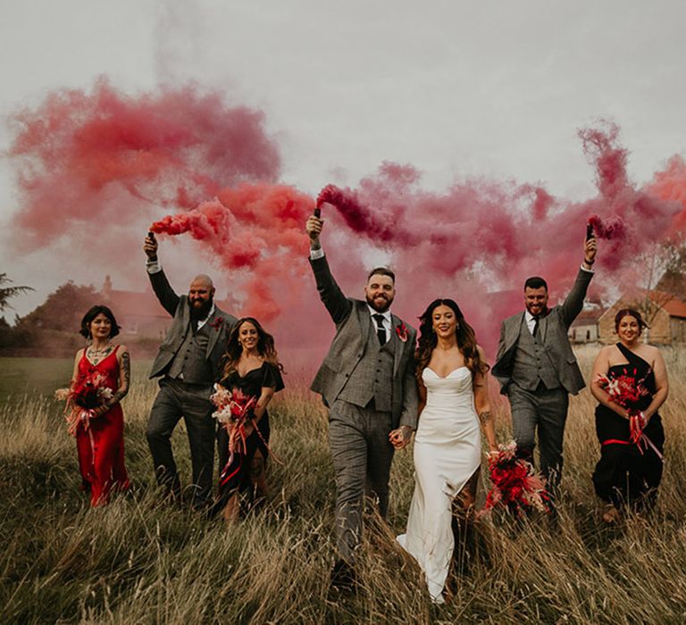 smoke-bomb-wedding-party-photo