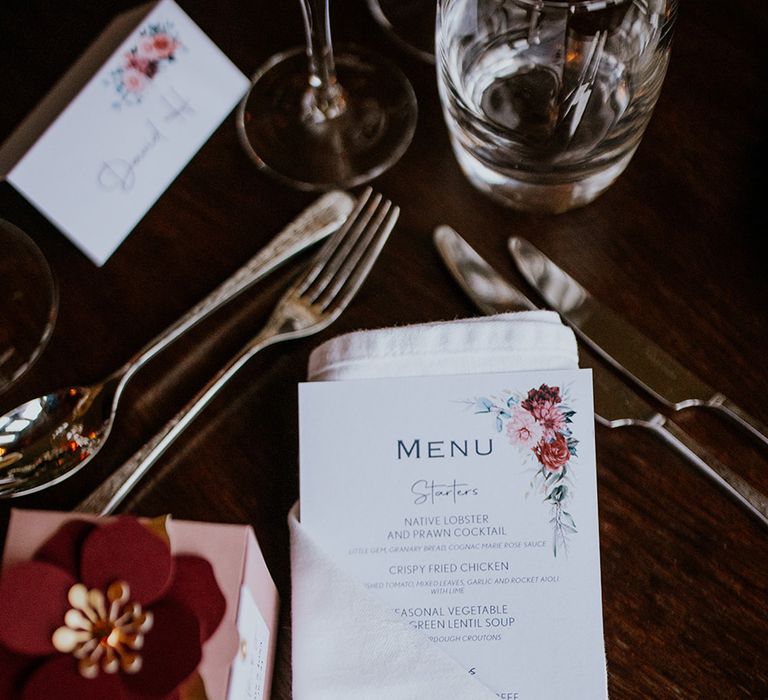 wedding-menu-and-pale-pink-napkin