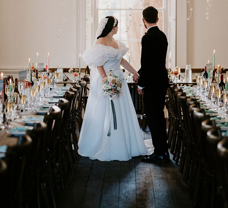 aswarby-rectory-wedding-with-bride-and-groom-at-venue