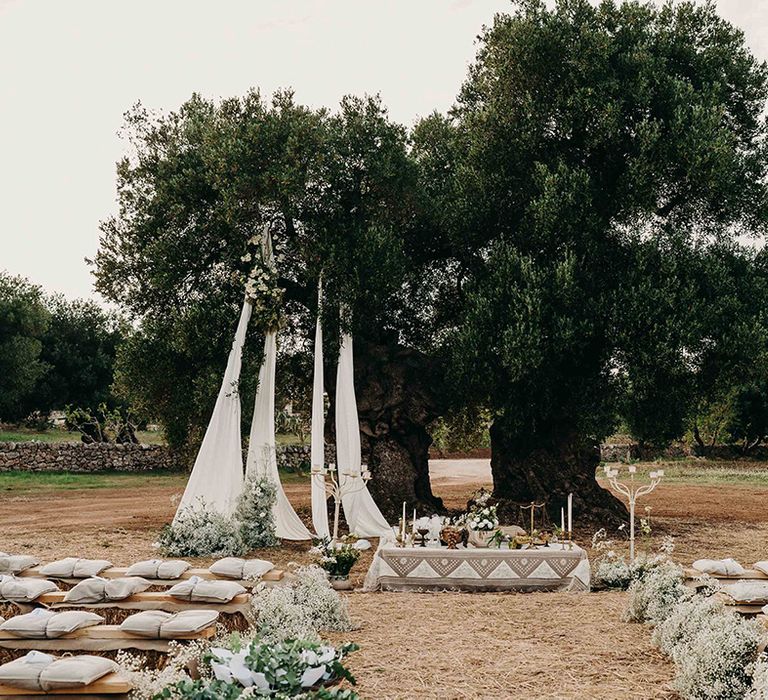 outdoor-italian-destination-wedding-ceremony