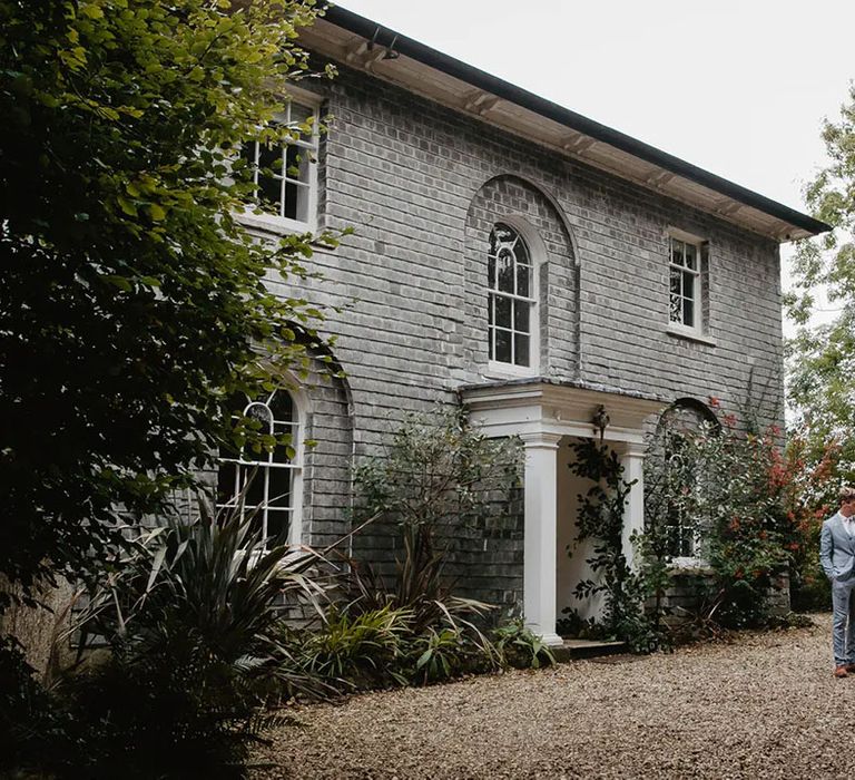 exterior view of affordable wedding venue, treseren