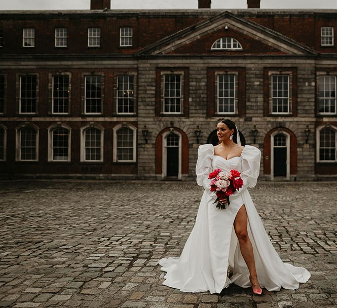 dublin-city-hall-wedding-with-bride-in-eleganza-sposa-wedding-dress