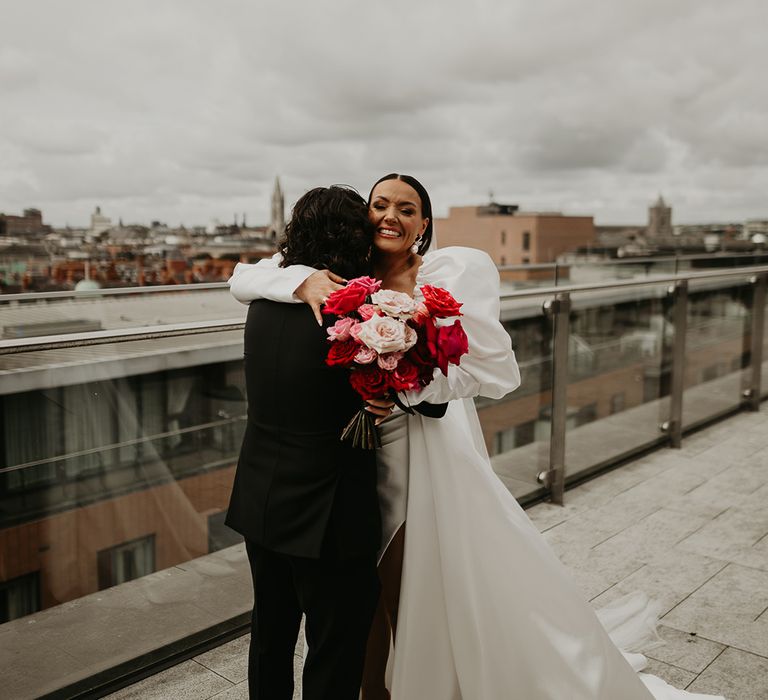 groom-reacts-to-seeing-bride-for-the-first-time