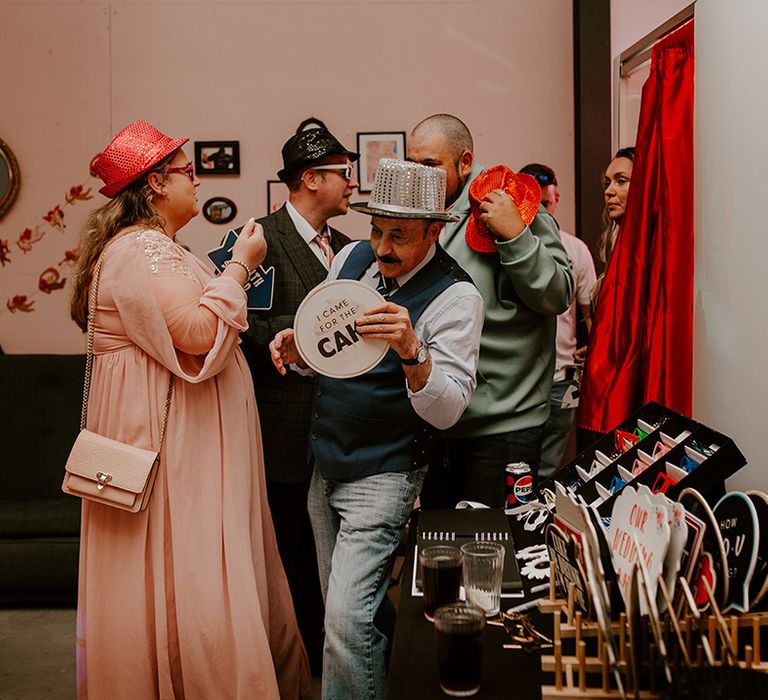 photo-booth-fun-at-wedding