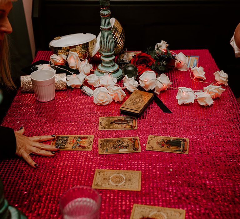 tarot-reading-wedding-entertainment-ideas