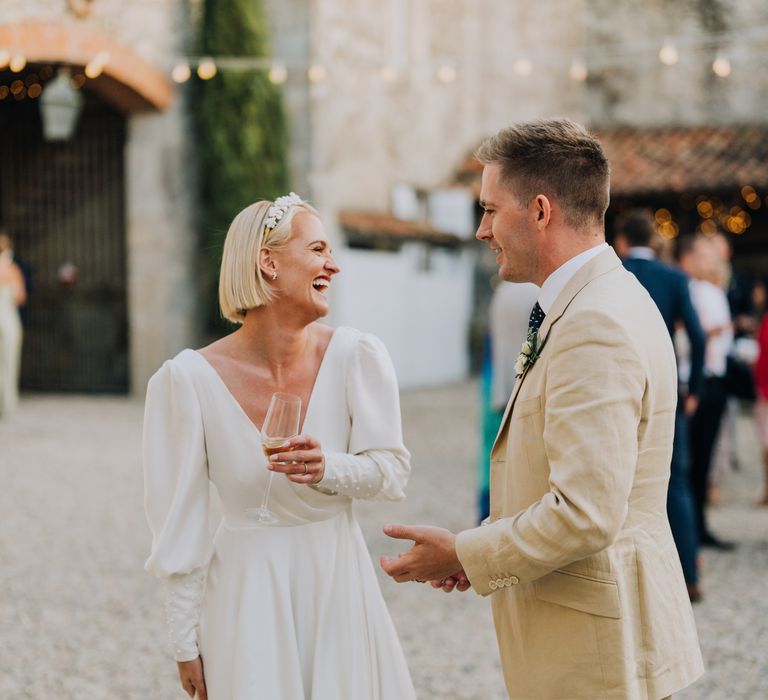 bride-with-short-blonde-wedding-hair