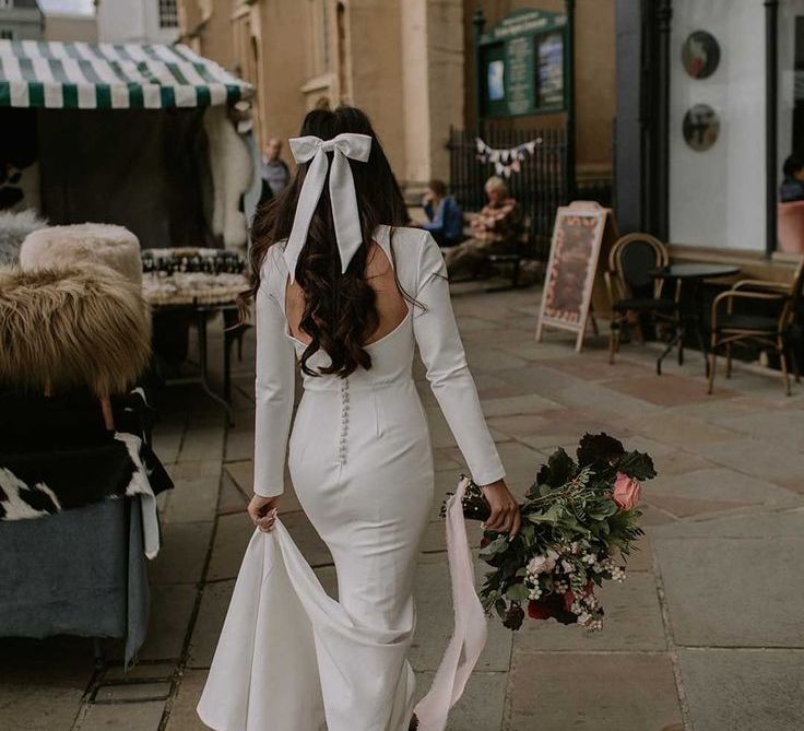 bride-with-half-up-half-down-hair