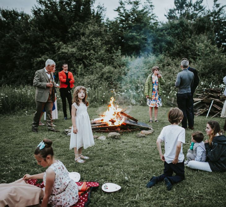 Outdoor Fire Pit Seating Area