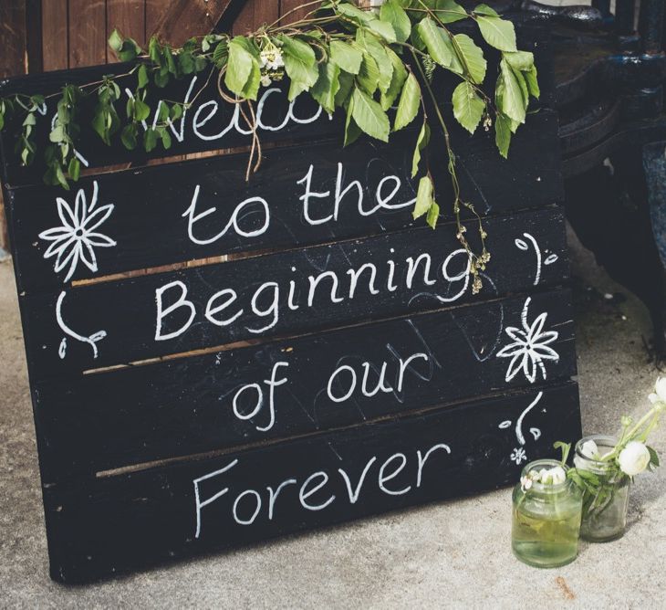 DIY Wedding Sign