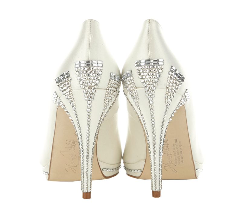 Shoes by <a href="https://www.harrietwilde.com/" target="_blank">Harriet Wilde</a>