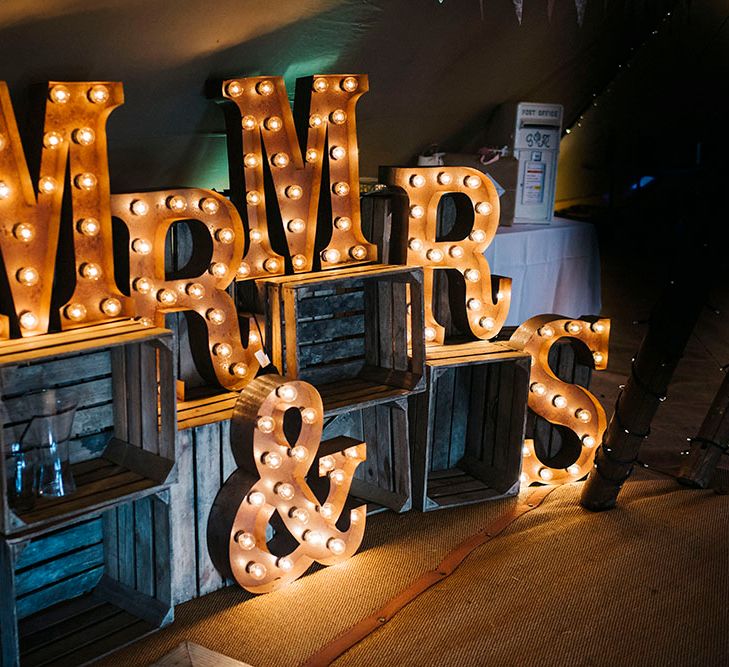 MR & MRS Lights