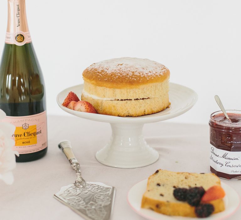 Victoria Sponge & Champagne