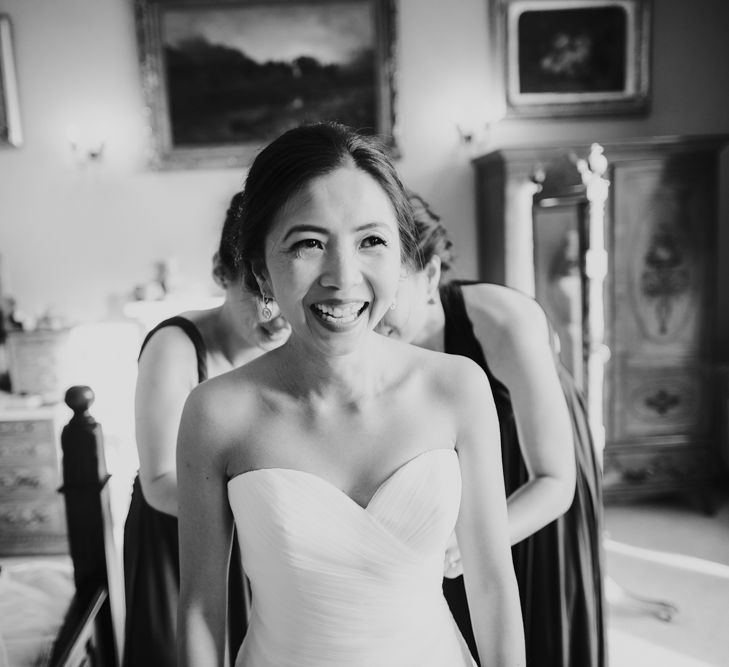 Bridal Beauty | Bride in Pronovias Gown | Errol Park Wedding Venue, Scotland | Jen Owens Images