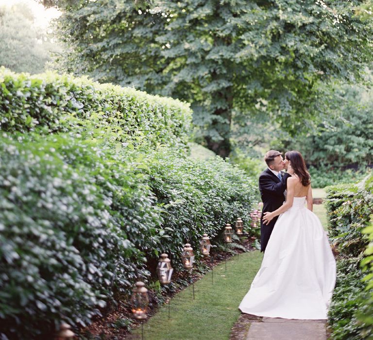 Bride In Structured Gown By Jesus Peiro // Image By Taylor And Porter