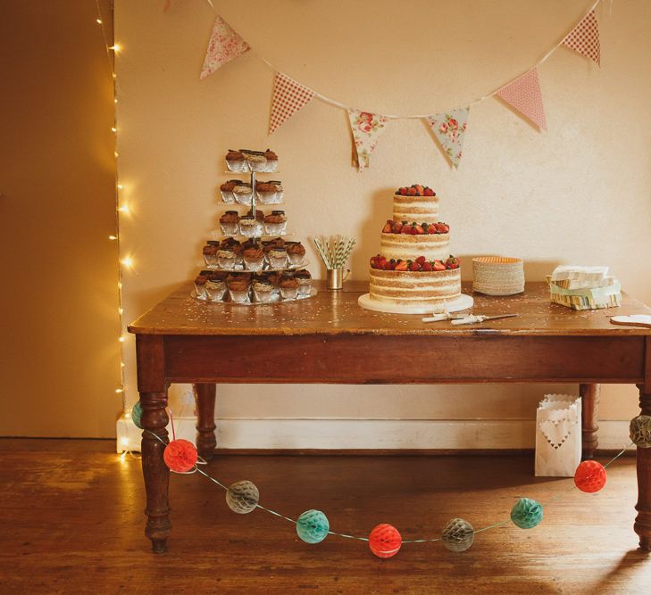 Naked Cake For Wedding | Wedding Dessert Table