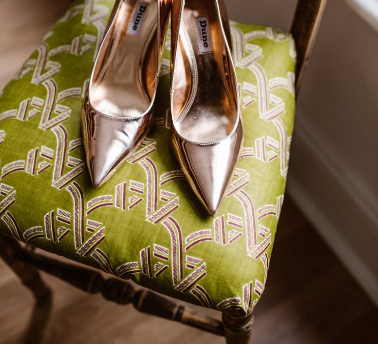 Metallic Wedding Shoes | Image by Ellie Gillard Photography