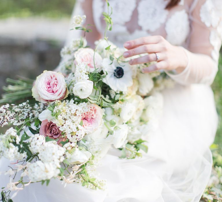 Oversized Wild & Organic Bouquet In Pale Tones