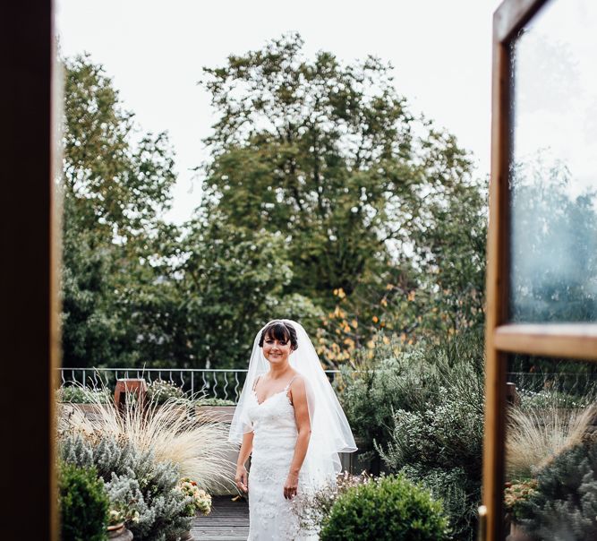 Vintage Inspired Wedding With 20s & 30s Influences In London At Shoreditch Studios With Images From Beatrici Photography And Styling By The Barnables