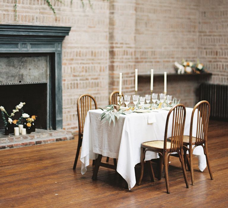 Contemporary Elegant Wedding Styling