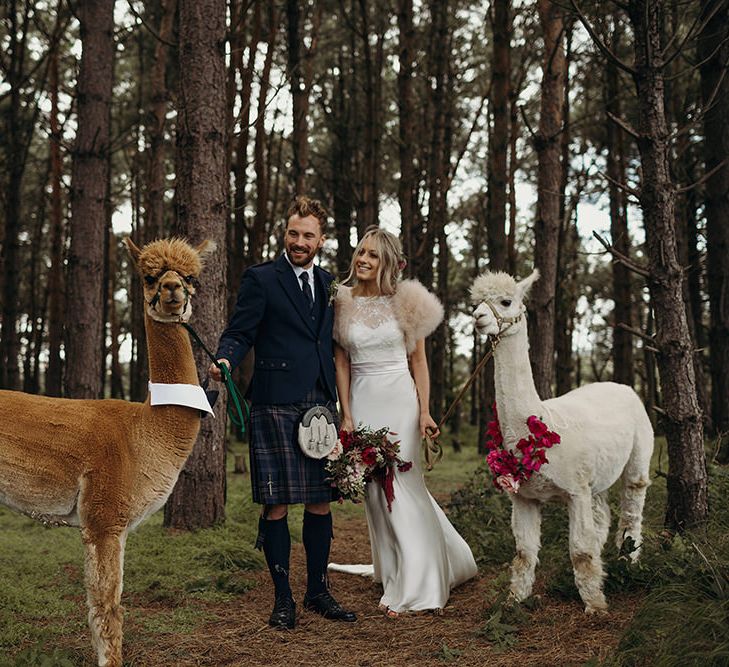 Outdoor Coastal Wedding at Ravensheugh Log Cabin in Scotland | Alpacas | MacGregor and MacDuff Kilts | Album Weddings Photography | Second Shooter Lovro Rozina