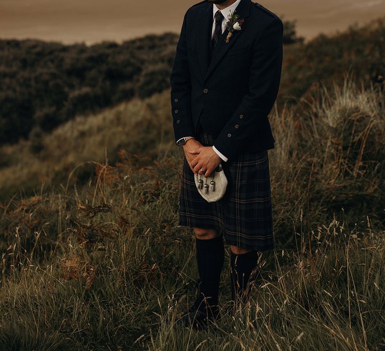 Outdoor Coastal Wedding at Ravensheugh Log Cabin in Scotland | Alpacas | MacGregor and MacDuff Kilts | Album Weddings Photography | Second Shooter Lovro Rozina