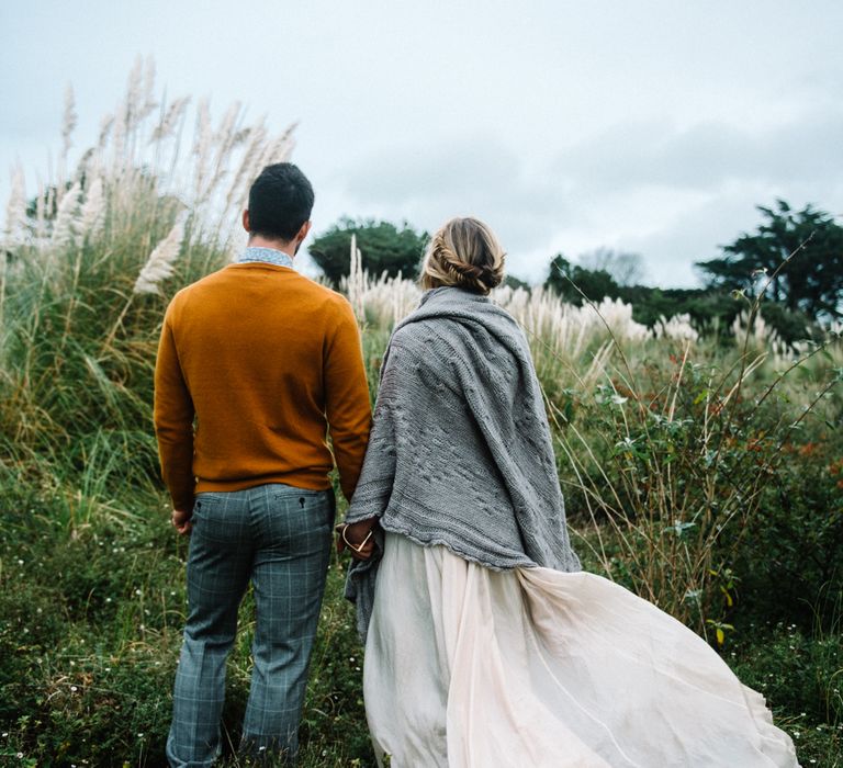 Autumnal Wedding Inspiration At The Coast With Pampas Grass Moon Gate & Drip Icing Cake With Images From Olivia Bossert Photography & Styling By The Artful Event Co