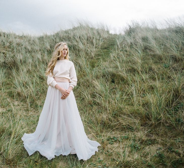 Autumnal Wedding Inspiration At The Coast With Pampas Grass Moon Gate & Drip Icing Cake With Images From Olivia Bossert Photography & Styling By The Artful Event Co