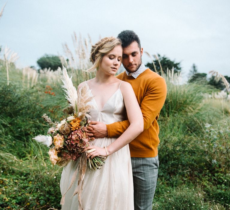 Autumnal Wedding Inspiration At The Coast With Pampas Grass Moon Gate & Drip Icing Cake With Images From Olivia Bossert Photography & Styling By The Artful Event Co