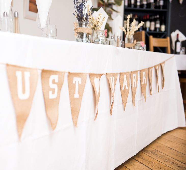 Burlap Bunting | Coastal Wedding at Driftwood Spas St Agnes, Cornwall | Jessica Grace Photography