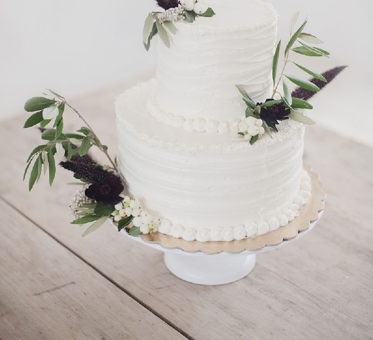 Elegant Minimal White Wedding Cake